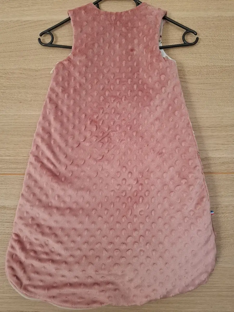 Gigoteuse bébé artisanale en coton et minky rose