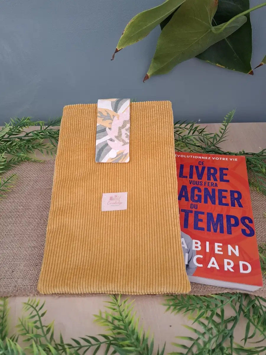 Pochette à livres en velours moutarde
