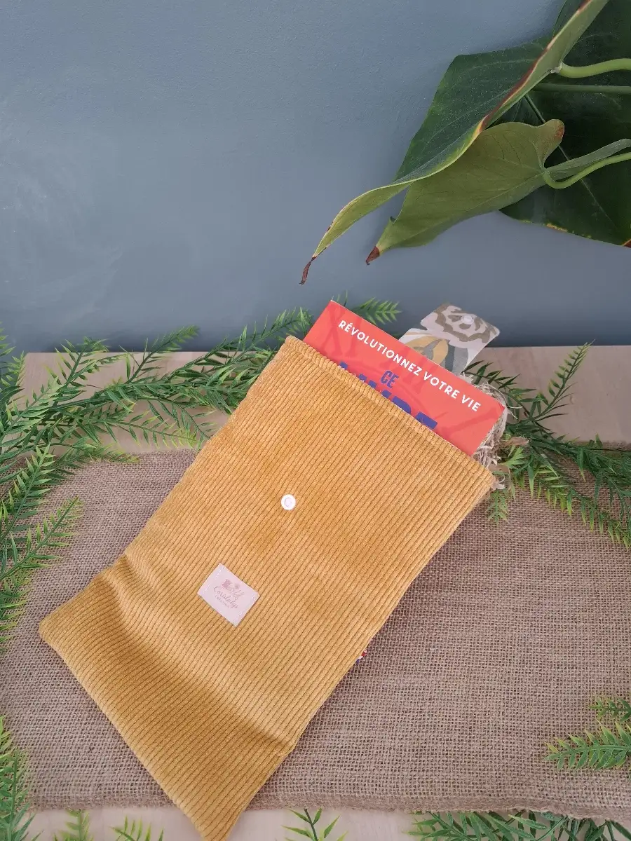 Pochette à livres en velours moutarde