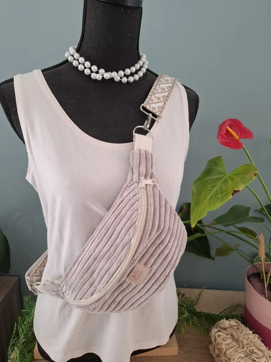 Sac banane Médium en Velours rose poudrée