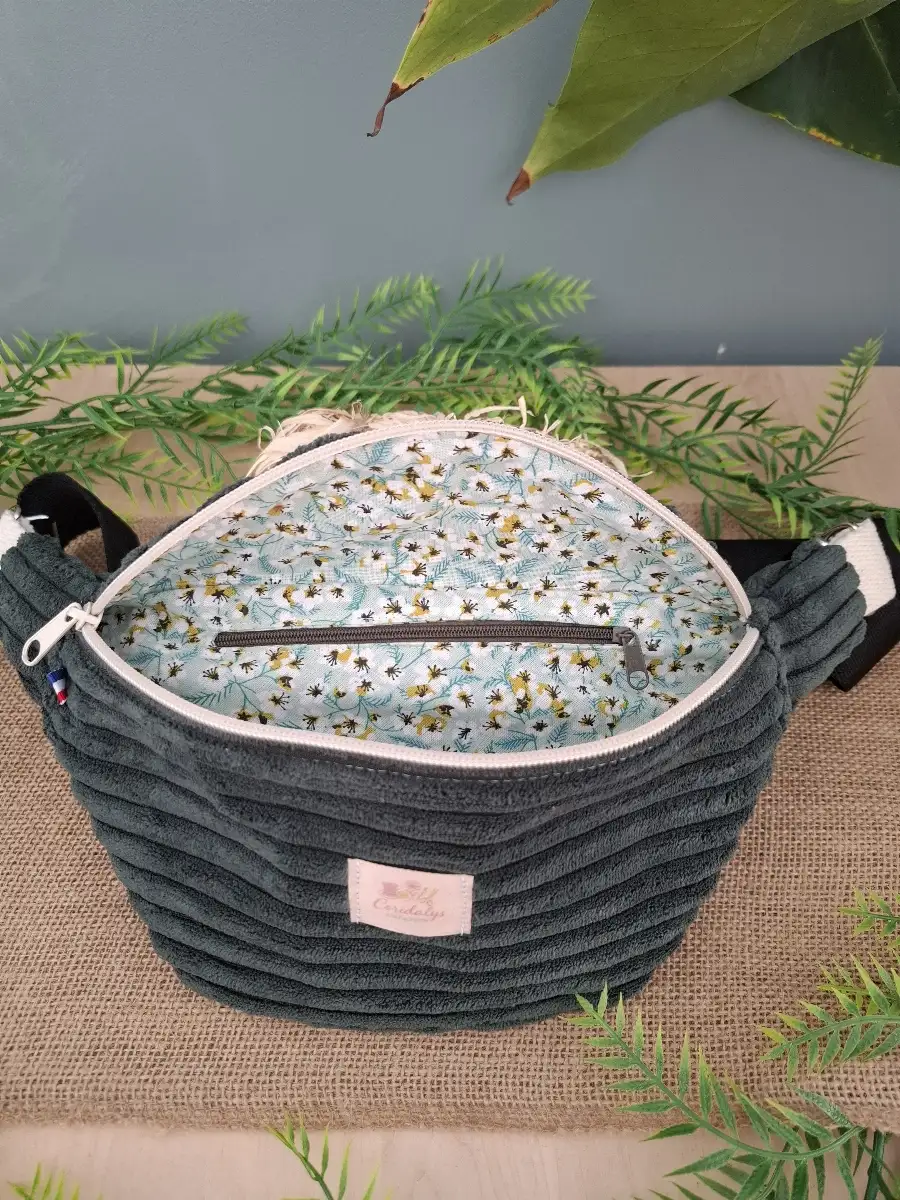 Sac banane Médium en Velours vert foncé